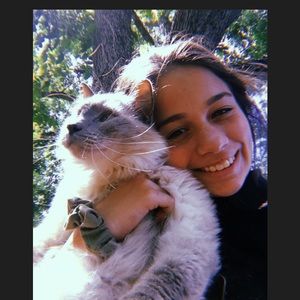 Meet your Posher, Abbie